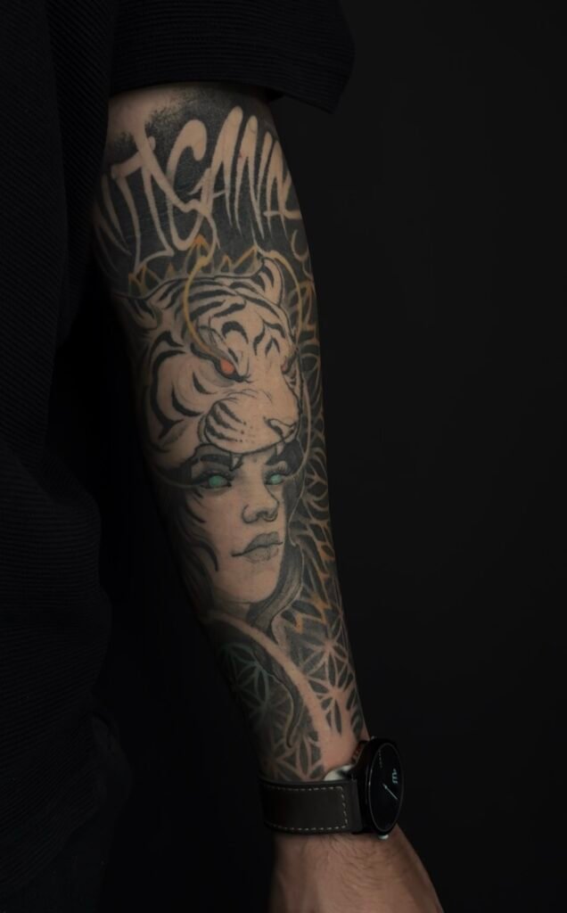 tattoo-geometrico-ornamental-gato