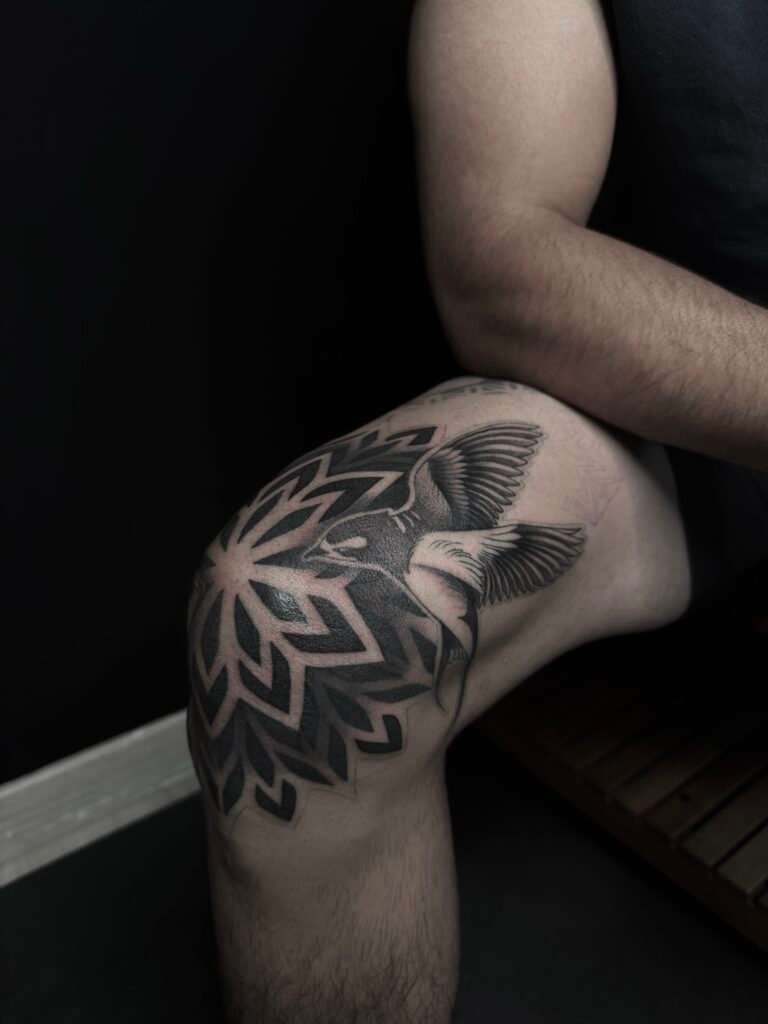 tattoo-geometrico-ornamental-pajaro-colobri