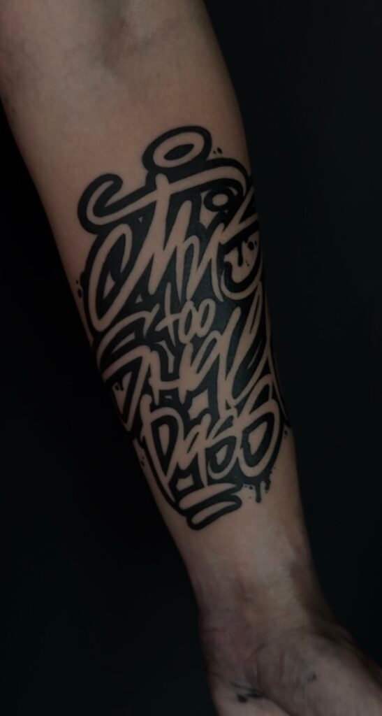 tattoo-illustrativo-graffiti-lettering